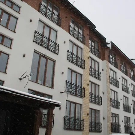 Jasmin President Kop アパート コパオニク