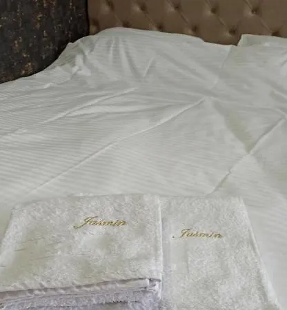 Jasmin President Kop