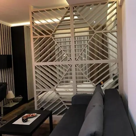 Jasmin President Kop